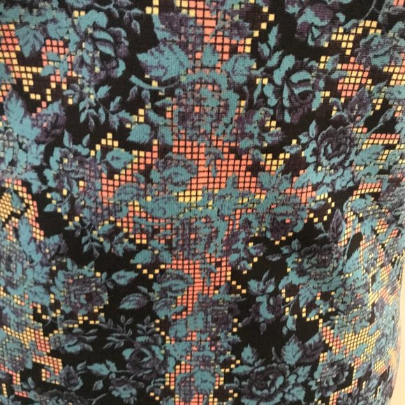 Free People Bodycon Geo Floral Blue Rose Crochet Detail Dress Sz S - Picture 9 of 9